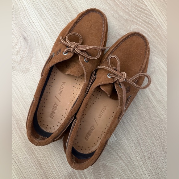 Shoes - Sperry x Aritzia Suede Brown Boat Shoes